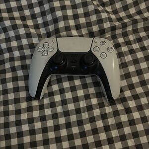 White and Black Wireless Controller